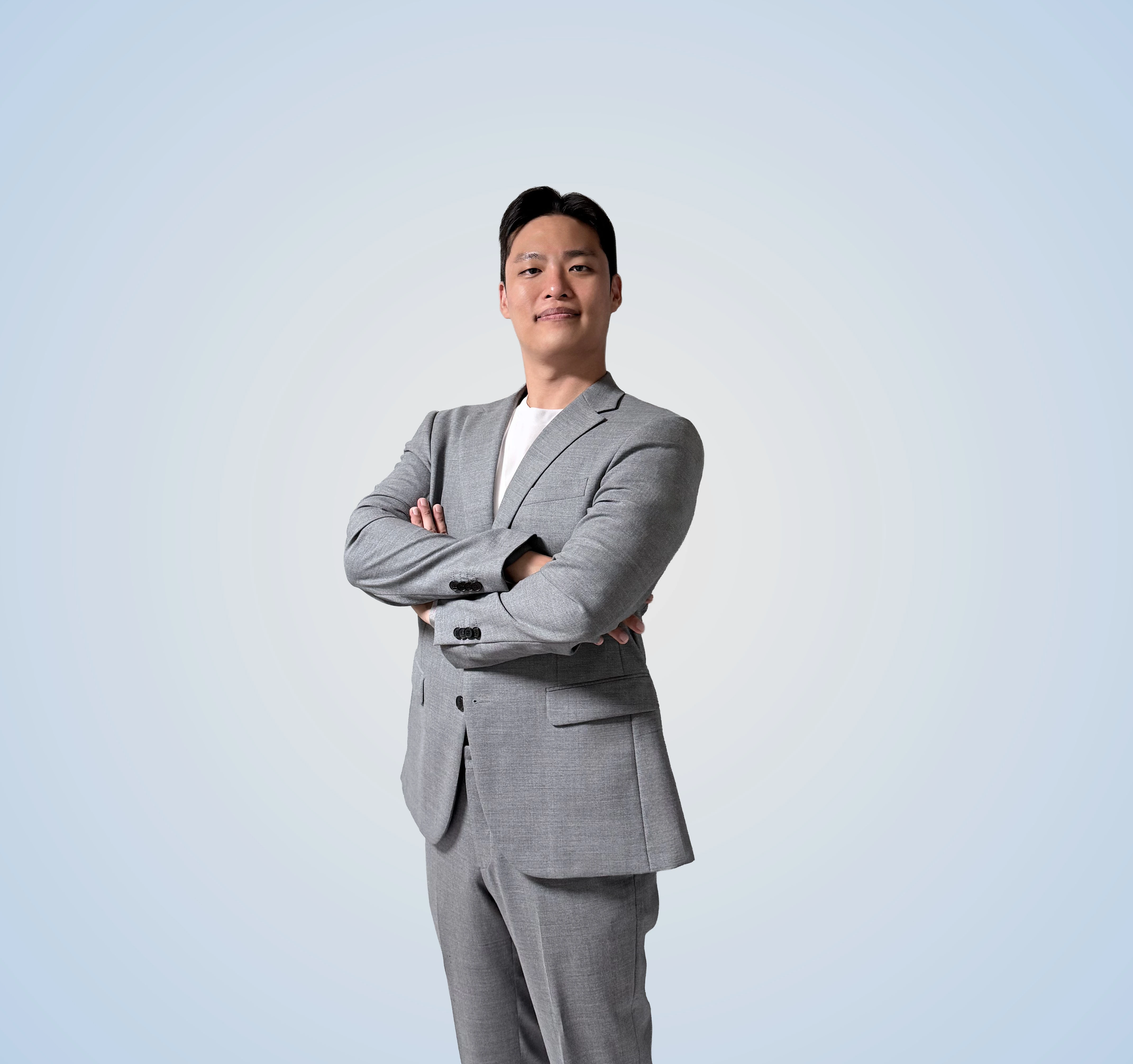 강동주 (Kang Dongju)